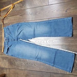Classic Levi's Women's Jeans